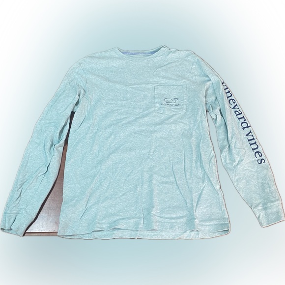 Vineyard vines long sleeve - Picture 3 of 3